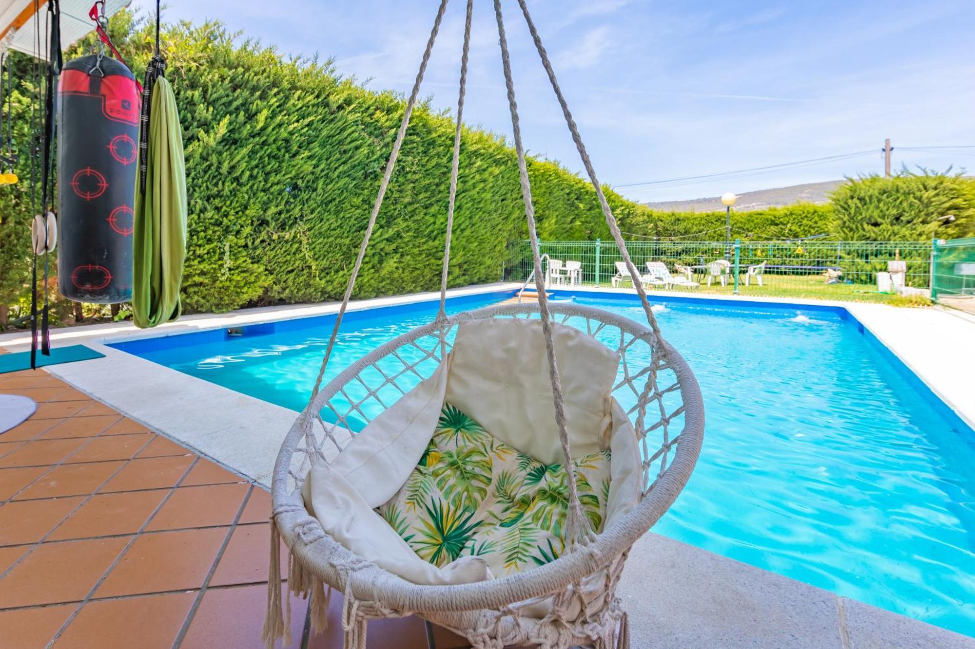 Chalet Con Piscina Privada En Bolonia Tarifa Luaran gambar
